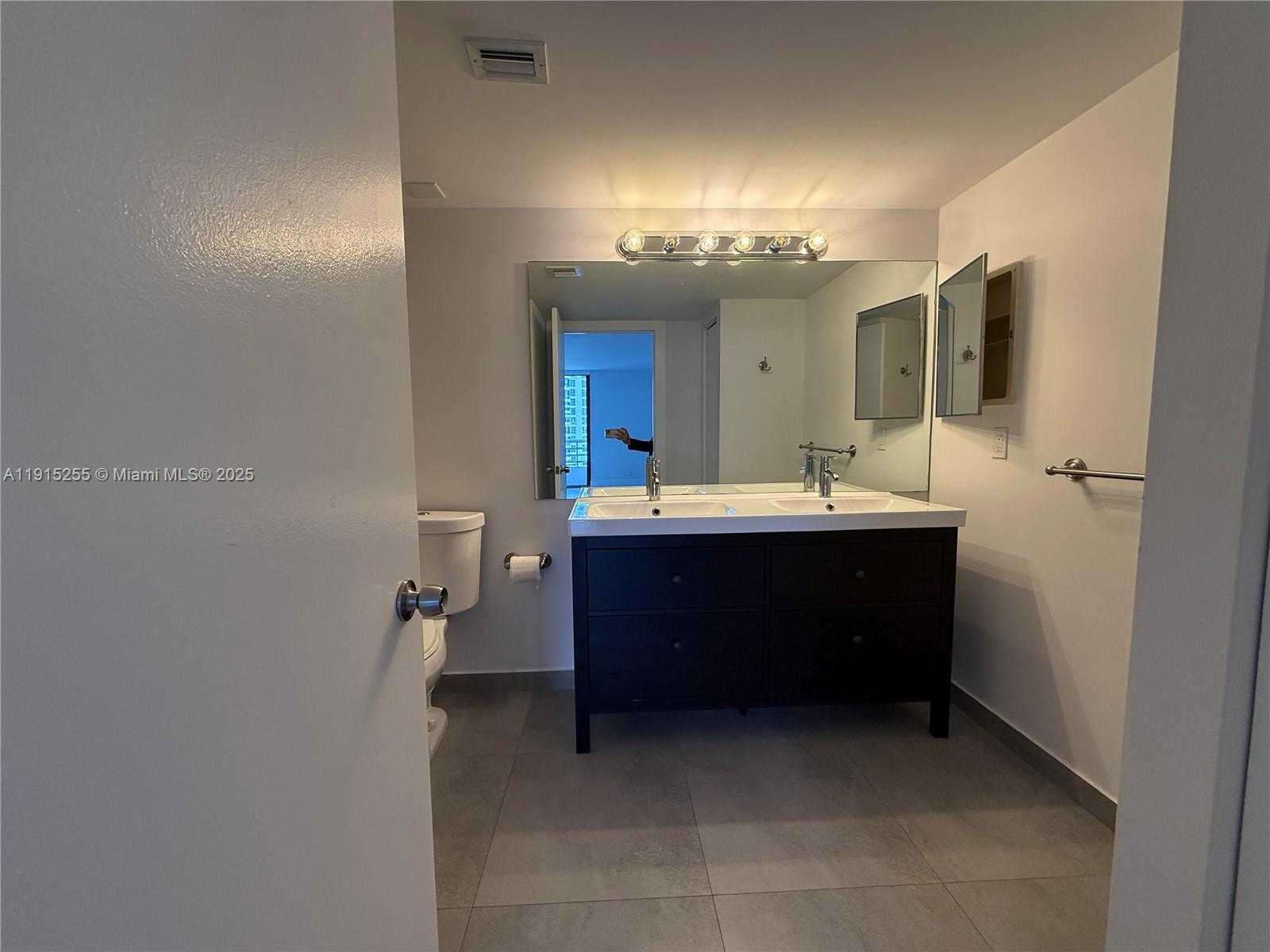 Small Image of 3300 NORTH EAST 192ND ST #1709, Aventura Number 14
