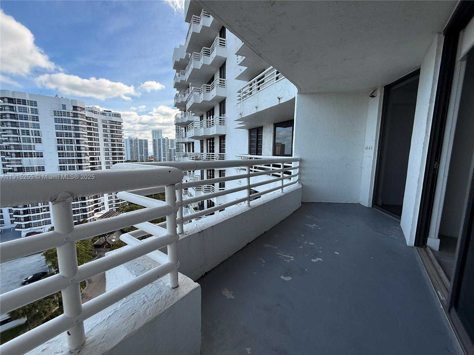 Small Image of 3300 NORTH EAST 192ND ST #1709, Aventura Number 18
