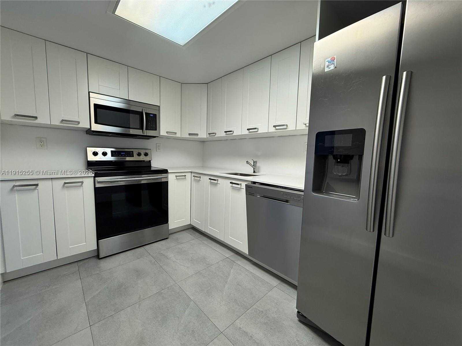 Small Image of 3300 NORTH EAST 192ND ST #1709, Aventura Number 3