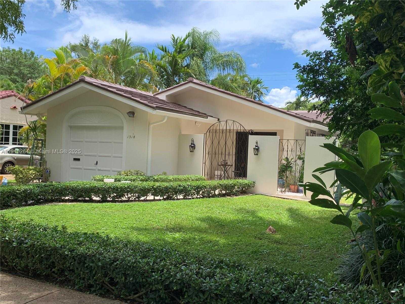 Small Image of 1318 CASTILE AVE, Coral Gables Number 1