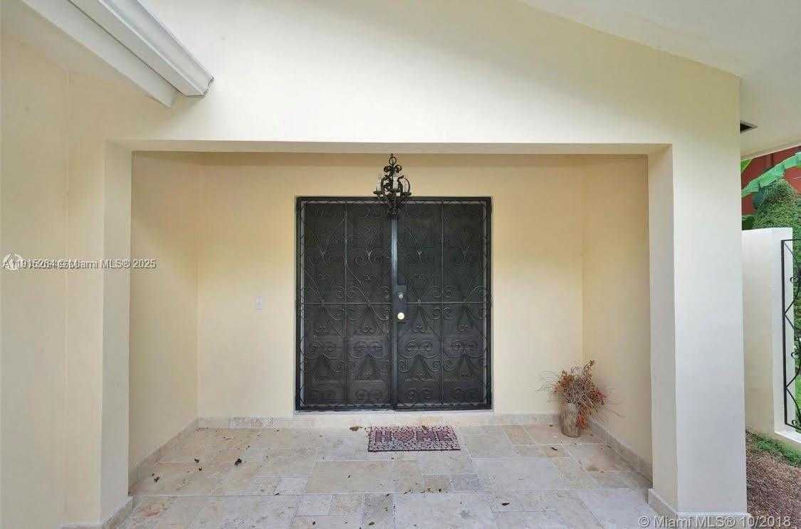 Small Image of 1318 CASTILE AVE, Coral Gables Number 3
