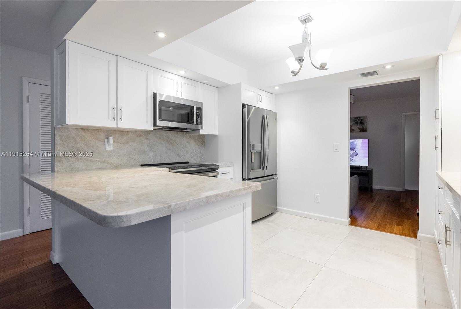 Small Image of 1318 CASTILE AVE, Coral Gables Number 5