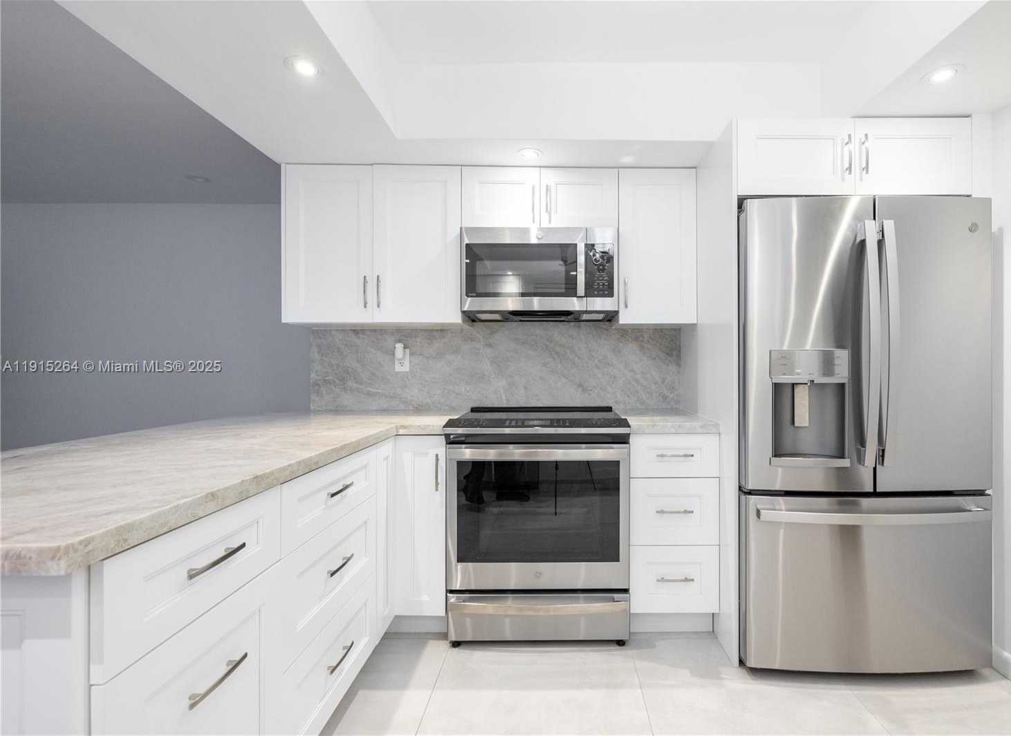 Small Image of 1318 CASTILE AVE, Coral Gables Number 7