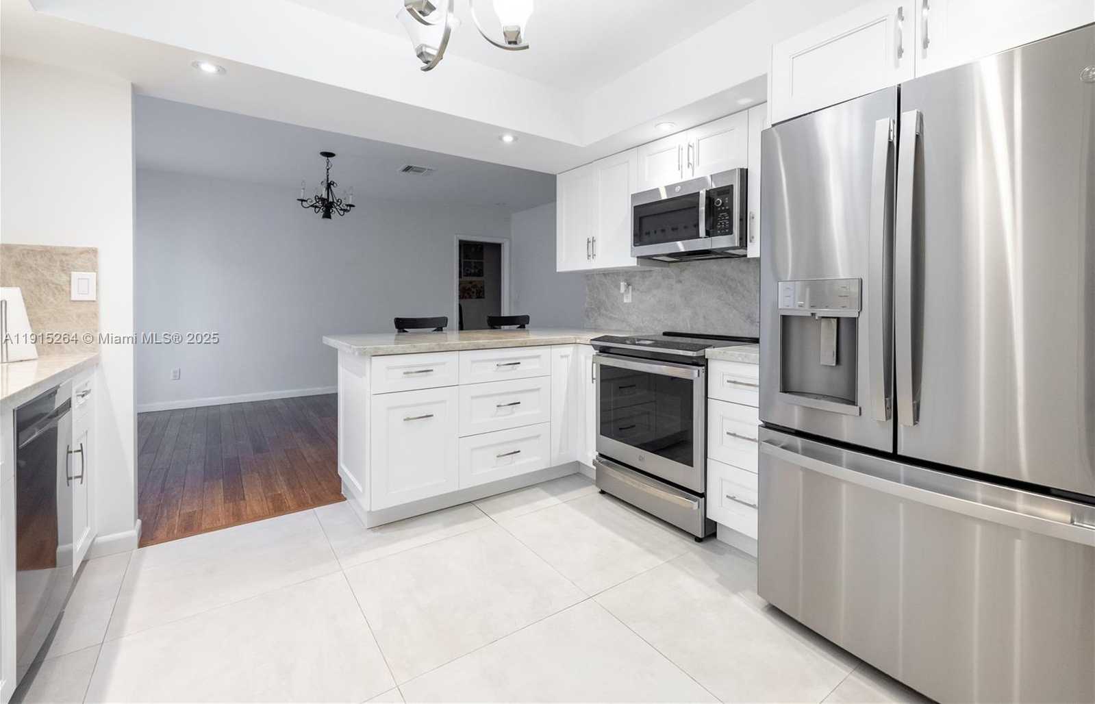 Small Image of 1318 CASTILE AVE, Coral Gables Number 8