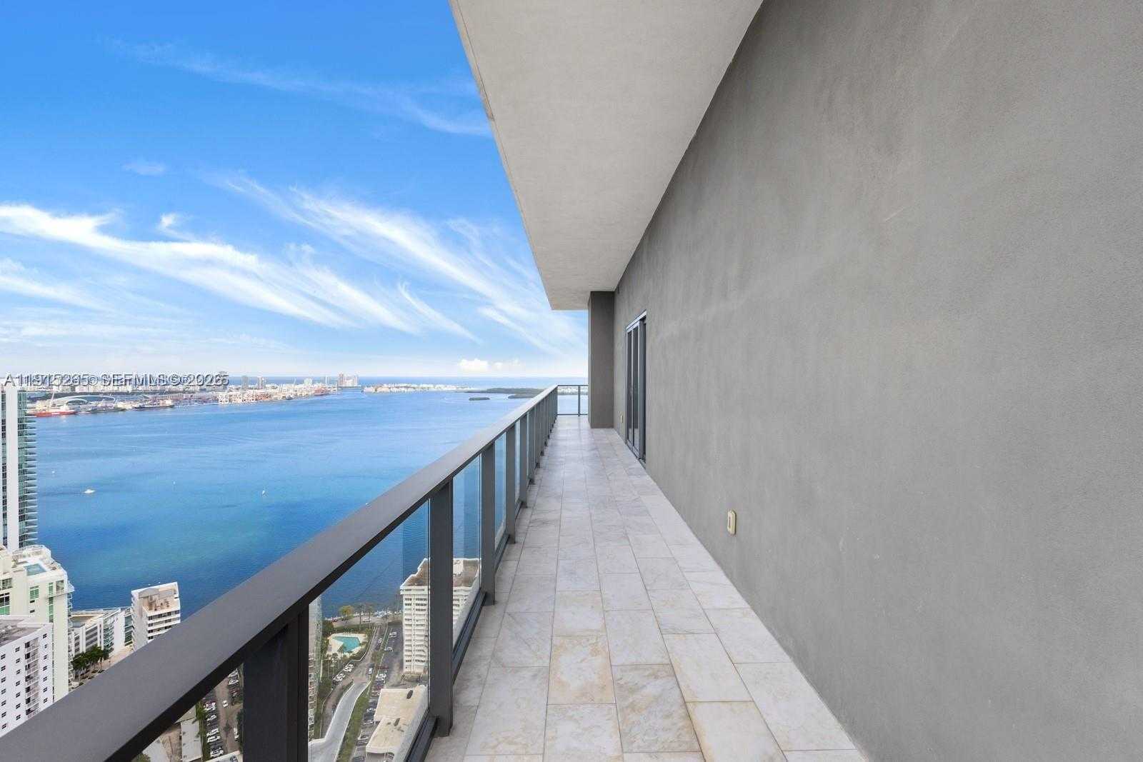 Imagen de Pequeño Objeto