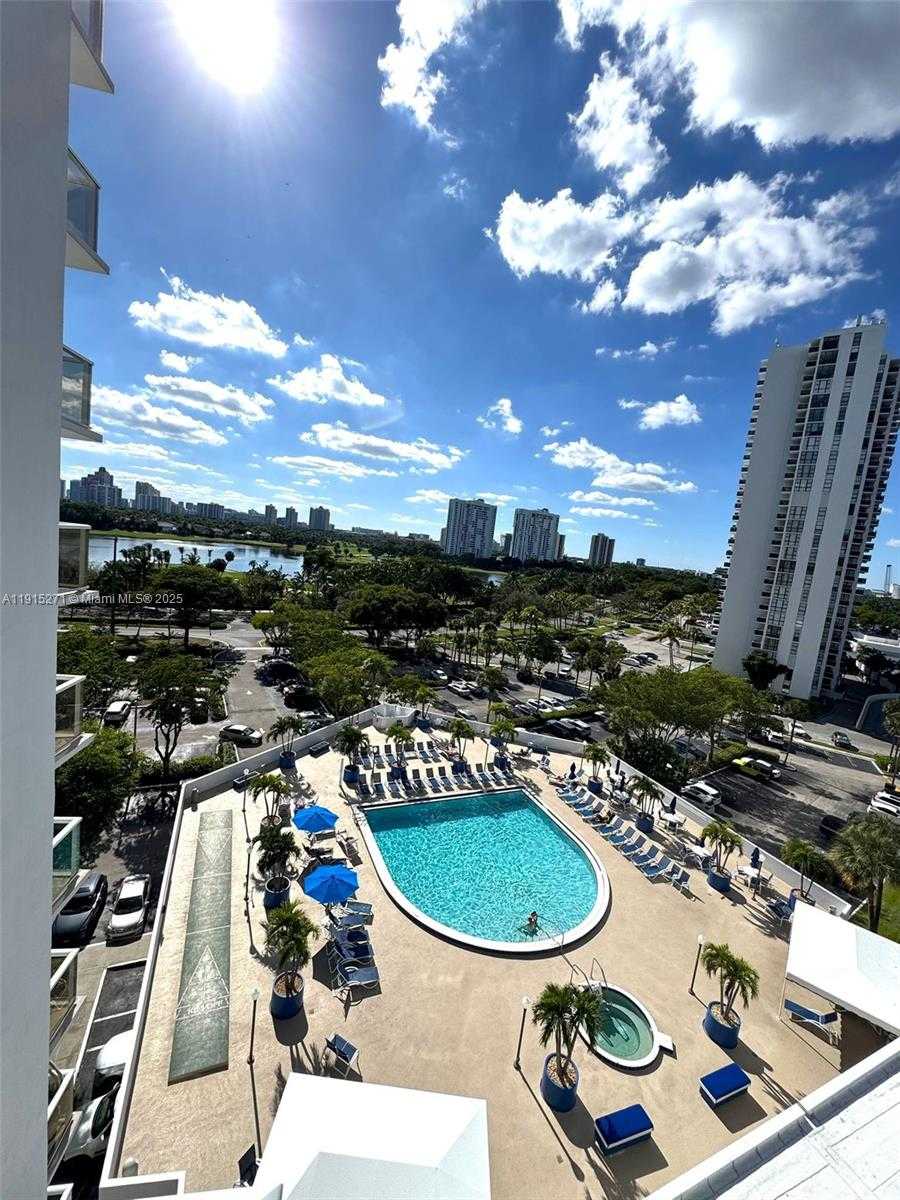 Small Image of 3731 NORTH COUNTRY CLUB DR #928, Aventura Number 15
