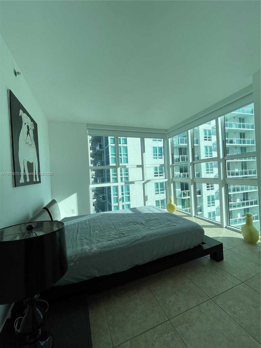 Small Image of 951 BRICKELL AVE #1700, Miami Number 13