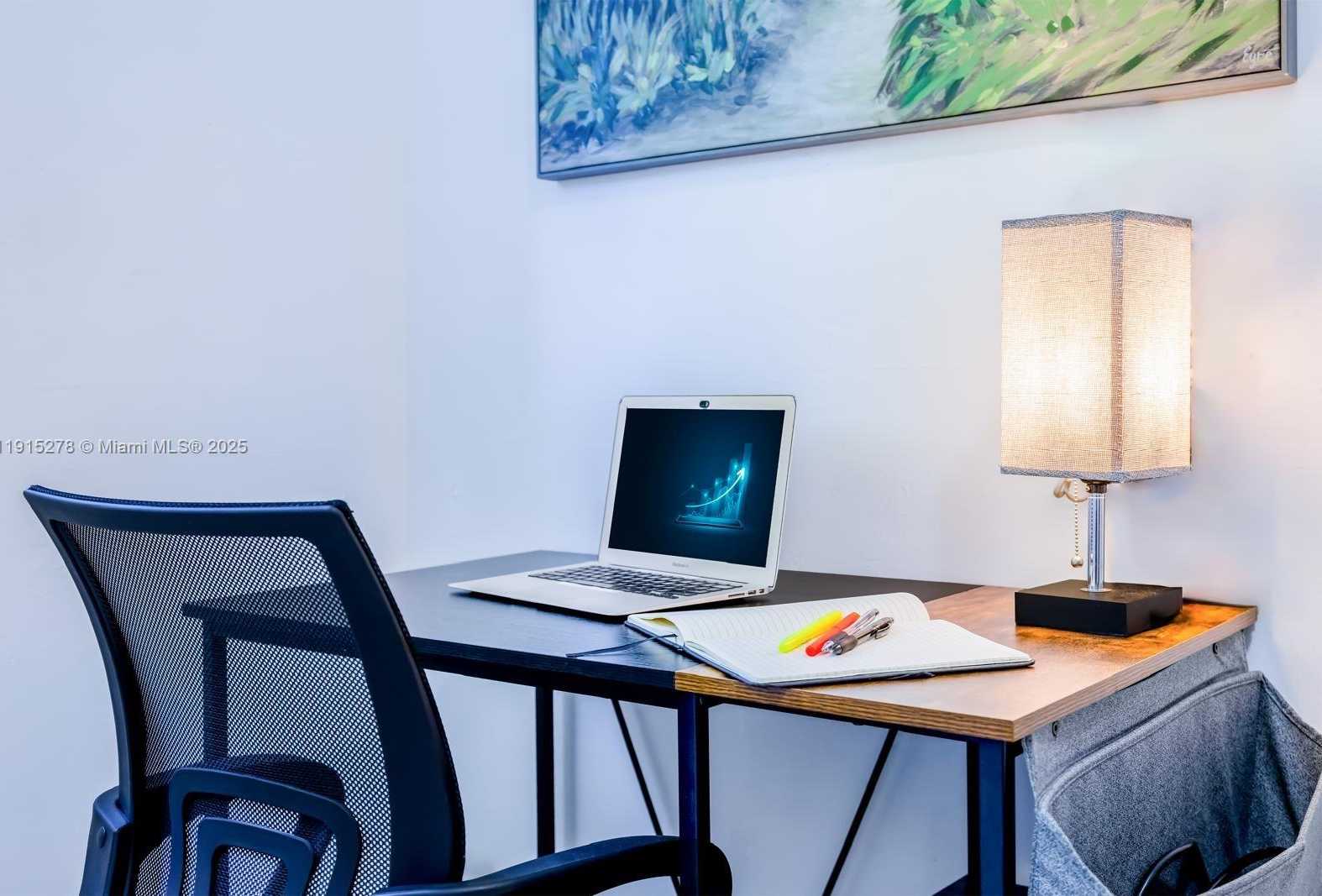 Small Image of 312 NORTH LUNA CT, Hollywood Number 55