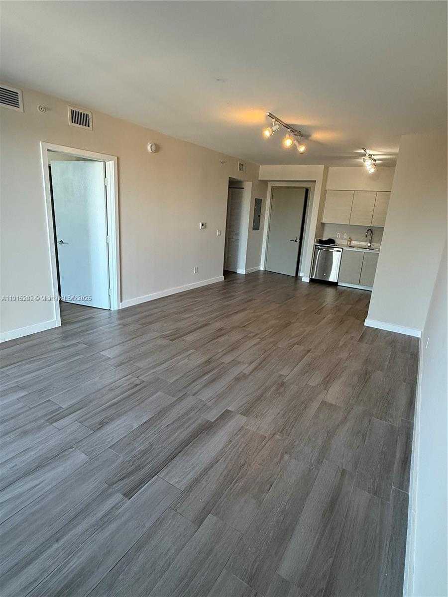 Small Image of 4250 BISCAYNE BLVD #804, Miami Number 21