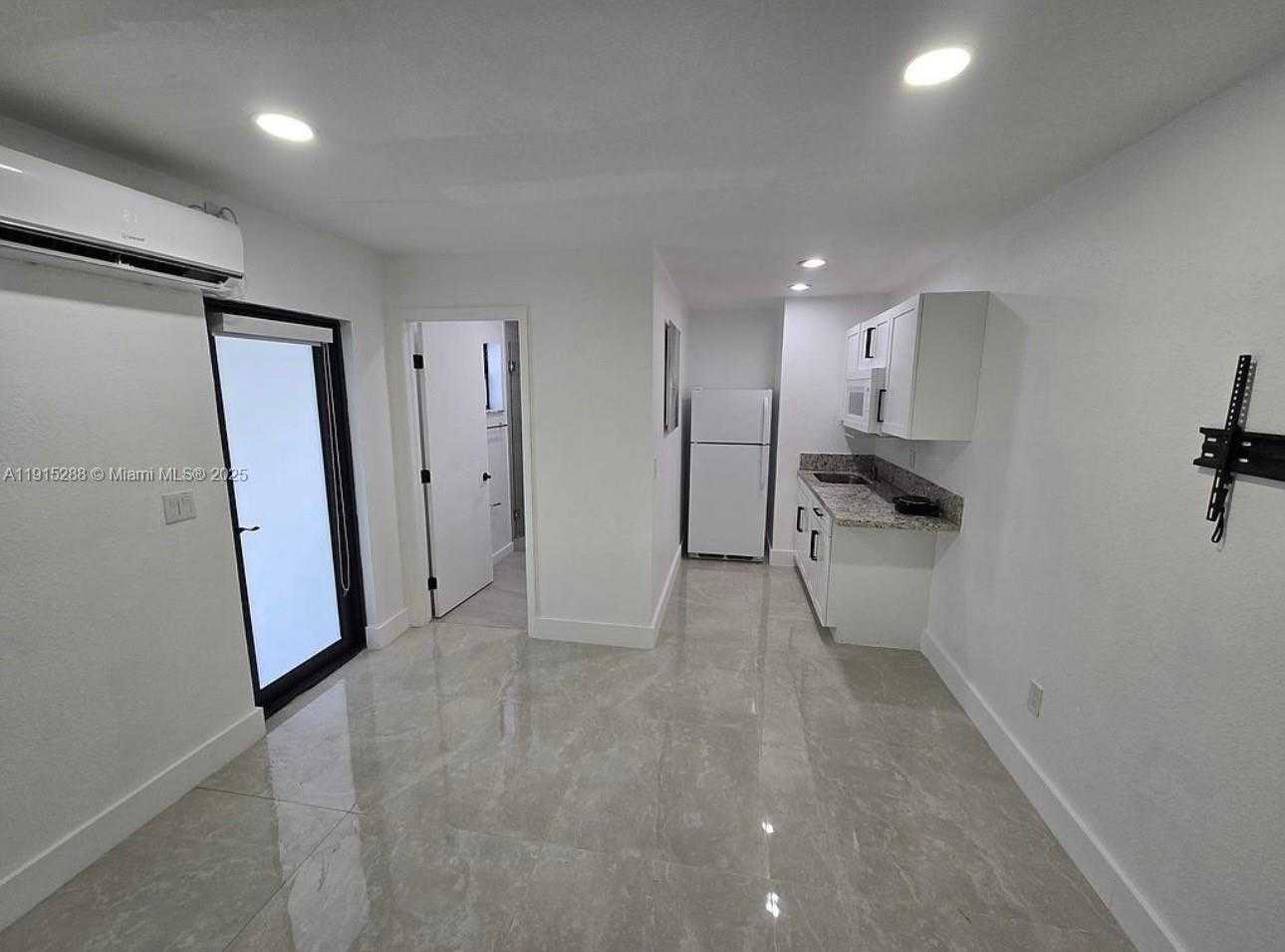 Small Image of 19850 FRANJO RD #A, Cutler Bay Number 3