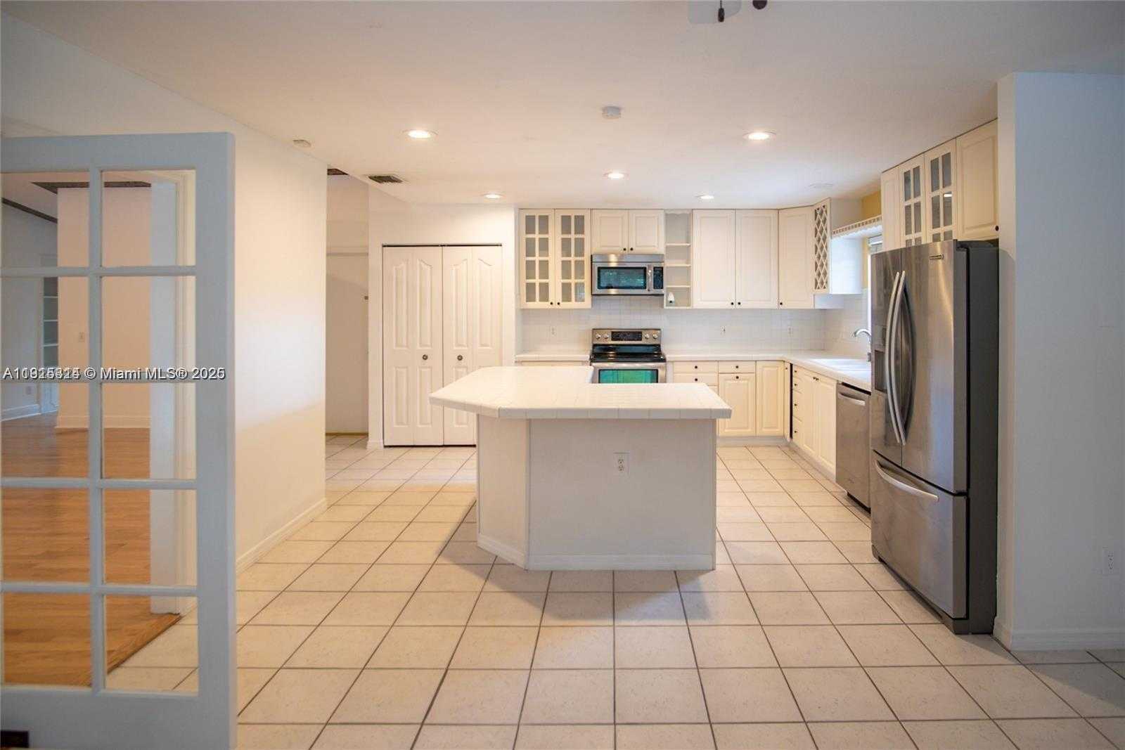 Small Image of 18405 SOUTH WEST 216TH ST, Miami Number 6