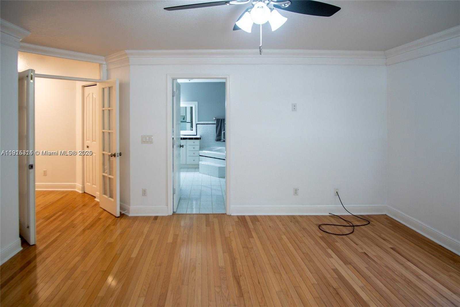 Small Image of 18405 SOUTH WEST 216TH ST, Miami Number 8