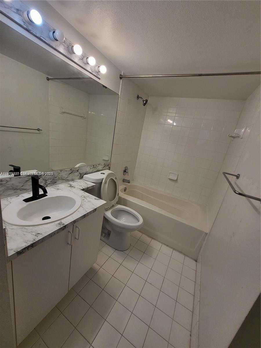 Small Image of 4350 NORTH WEST 107TH AVE #206, Doral Number 10