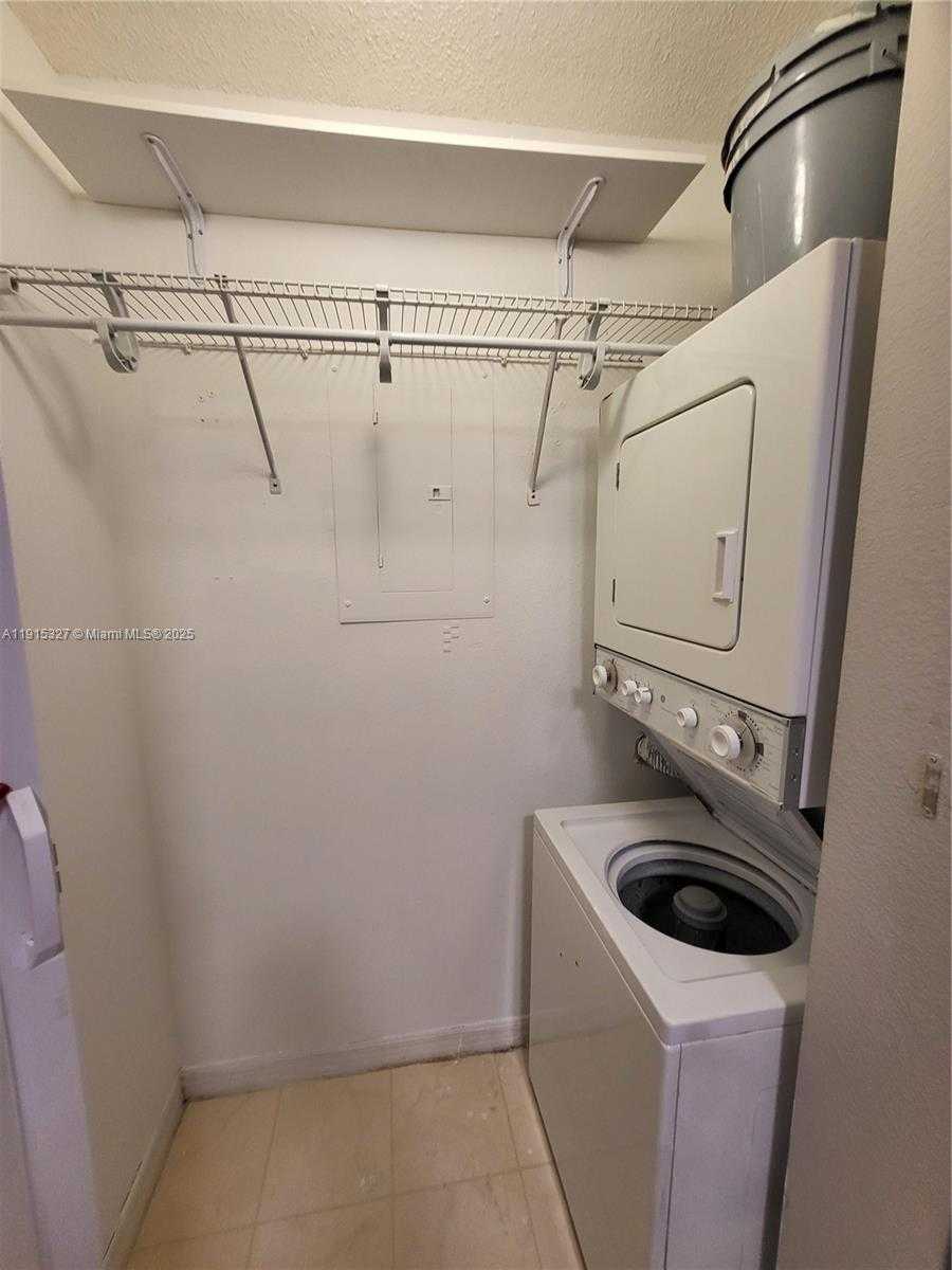 Small Image of 4350 NORTH WEST 107TH AVE #206, Doral Number 11