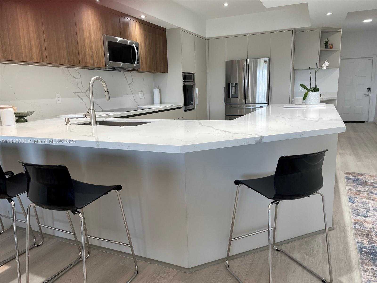 Small Image of 10730 NORTH WEST 66TH ST #402, Doral Number 14