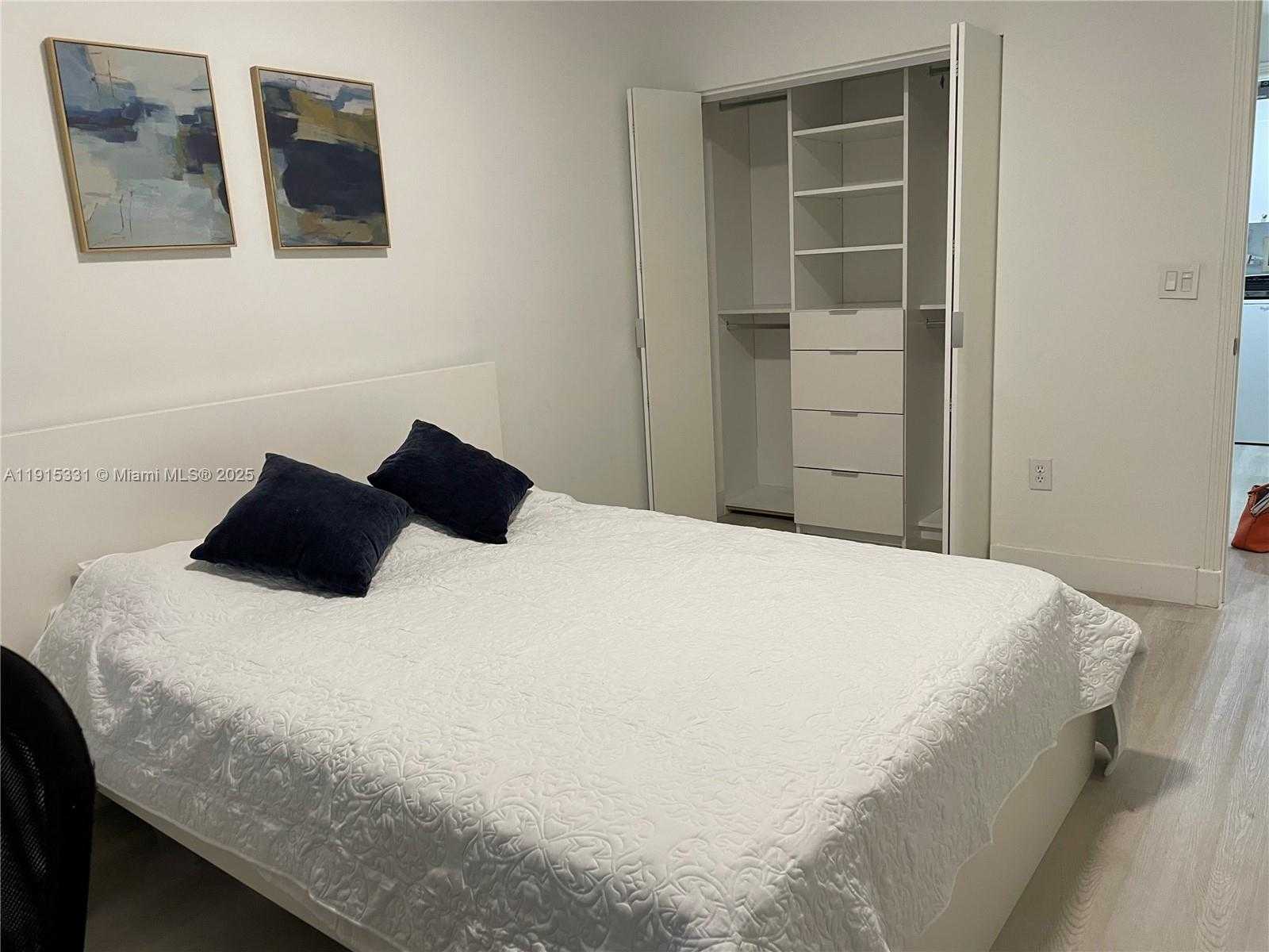 Small Image of 10730 NORTH WEST 66TH ST #402, Doral Number 26