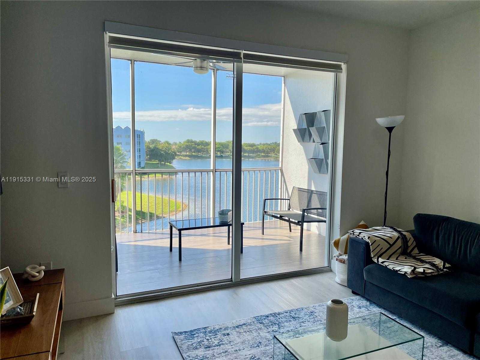 Small Image of 10730 NORTH WEST 66TH ST #402, Doral Number 4