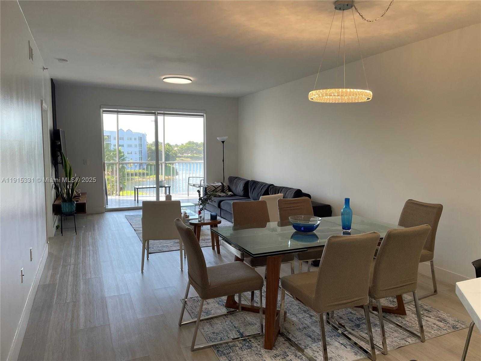 Small Image of 10730 NORTH WEST 66TH ST #402, Doral Number 7