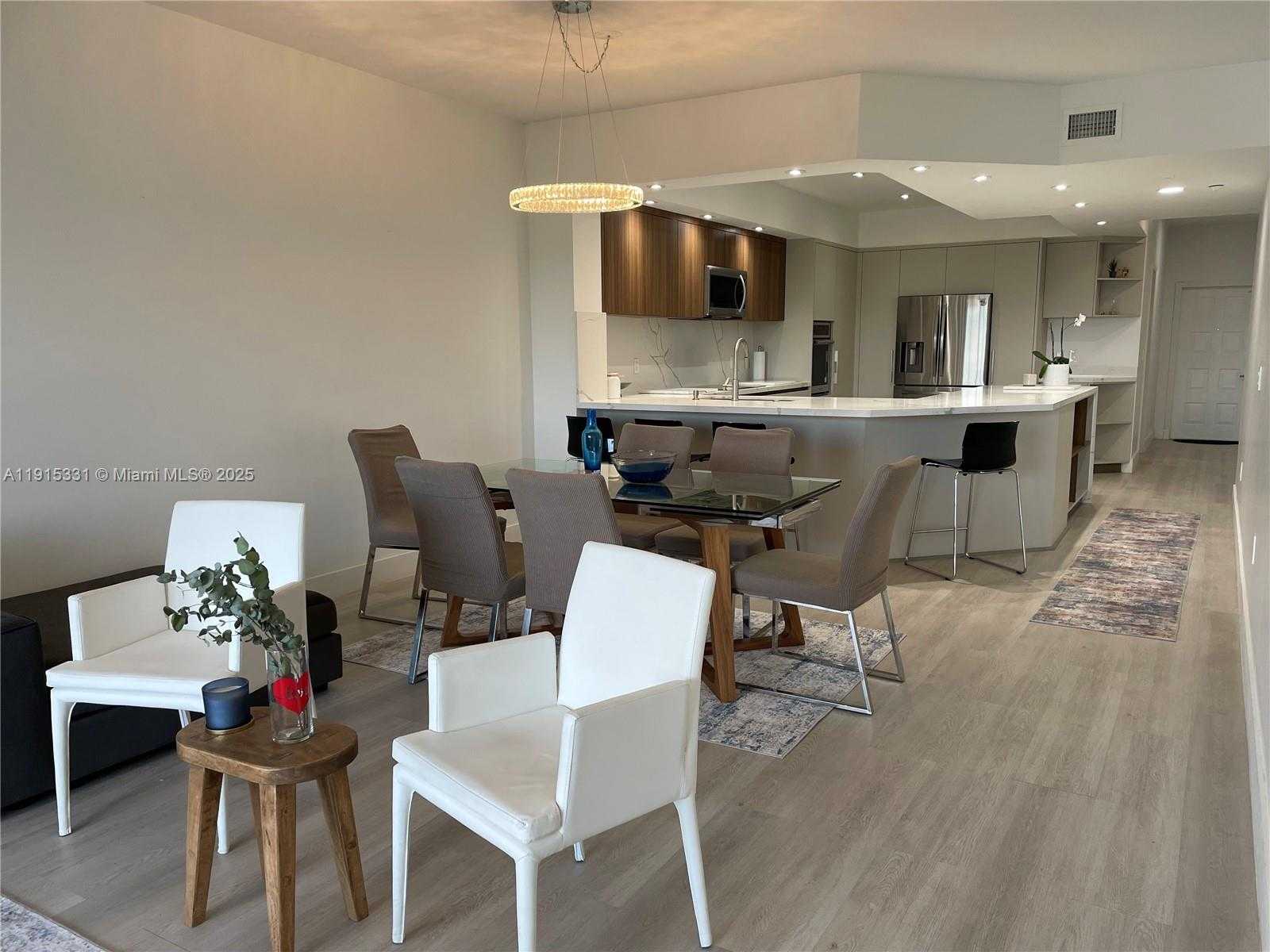 Small Image of 10730 NORTH WEST 66TH ST #402, Doral Number 8