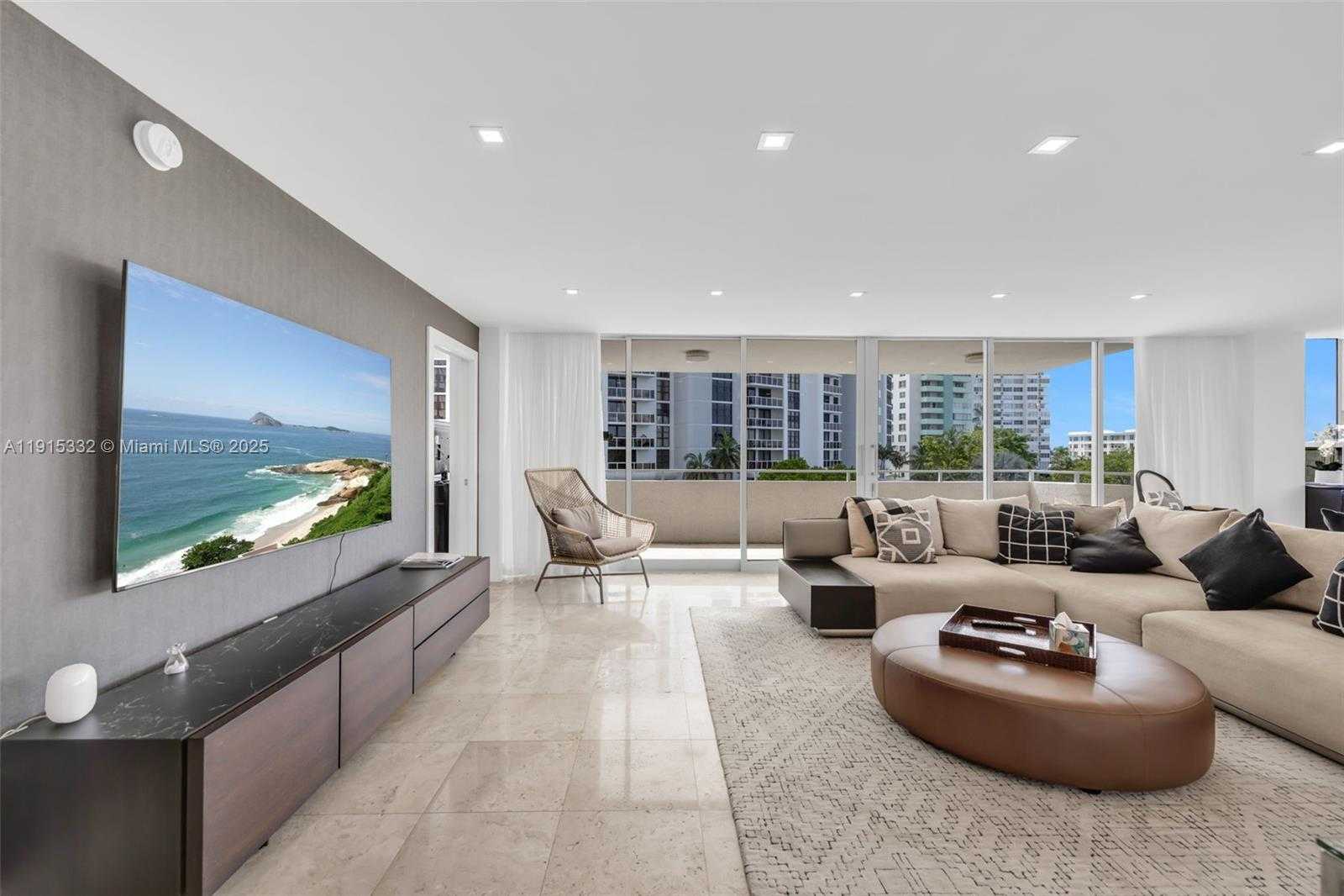 Small Image of 11 ISLAND AVE #411, Miami Beach Number 8