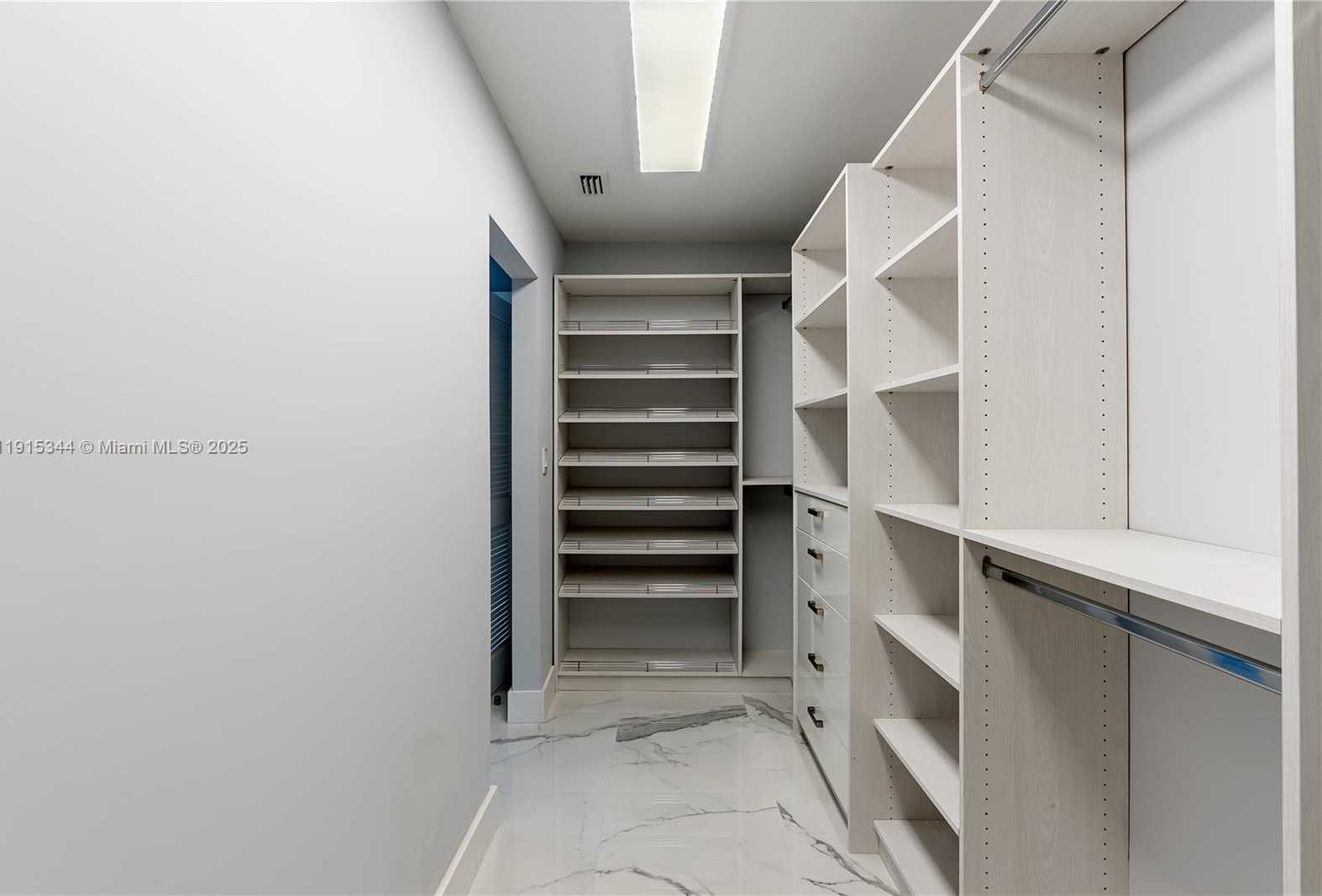 Small Image of 1600 MICANOPY AVE, Miami Number 16