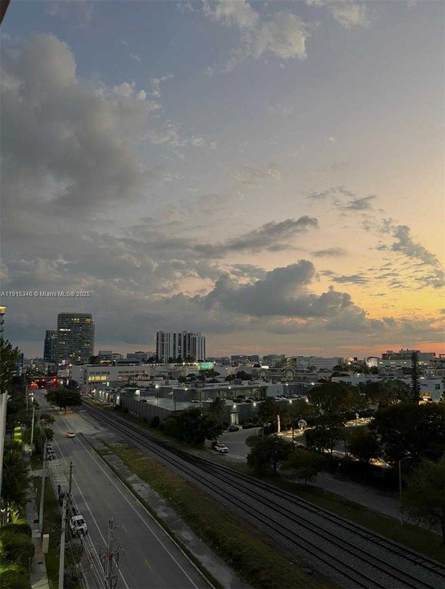 Small Image of 4250 BISCAYNE BLVD #1510, Miami Number 9