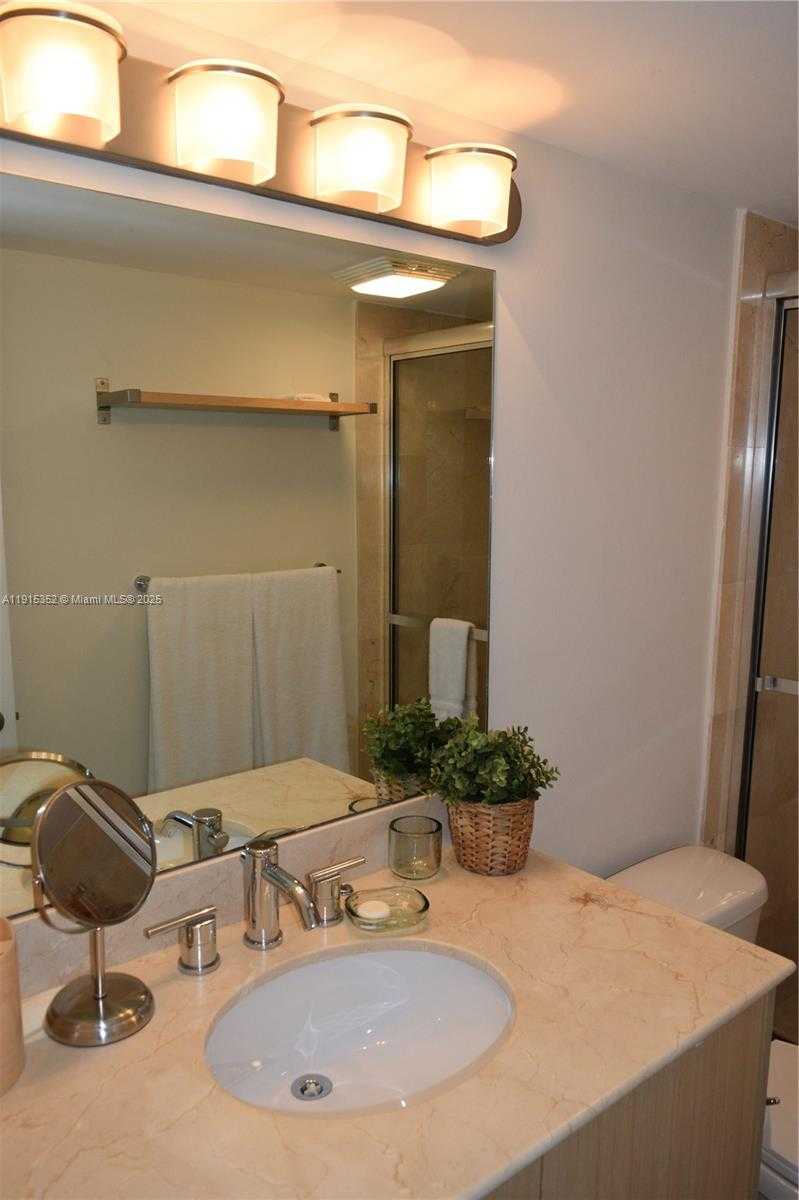 Small Image of 10275 COLLINS AVE #1420, Bal Harbour Number 11
