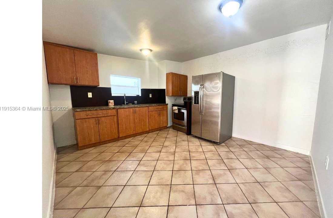 Small Image of 6481 SOUTH WEST 39TH TER, Miami Number 3