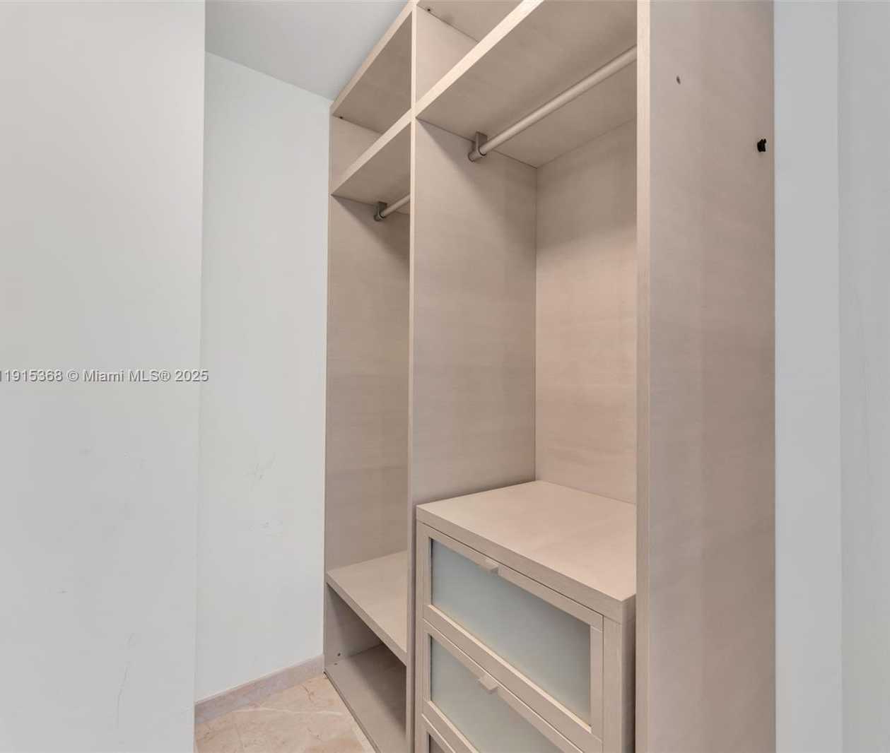 Small Image of 88 SOUTH WEST 7TH ST #2107, Miami Number 33