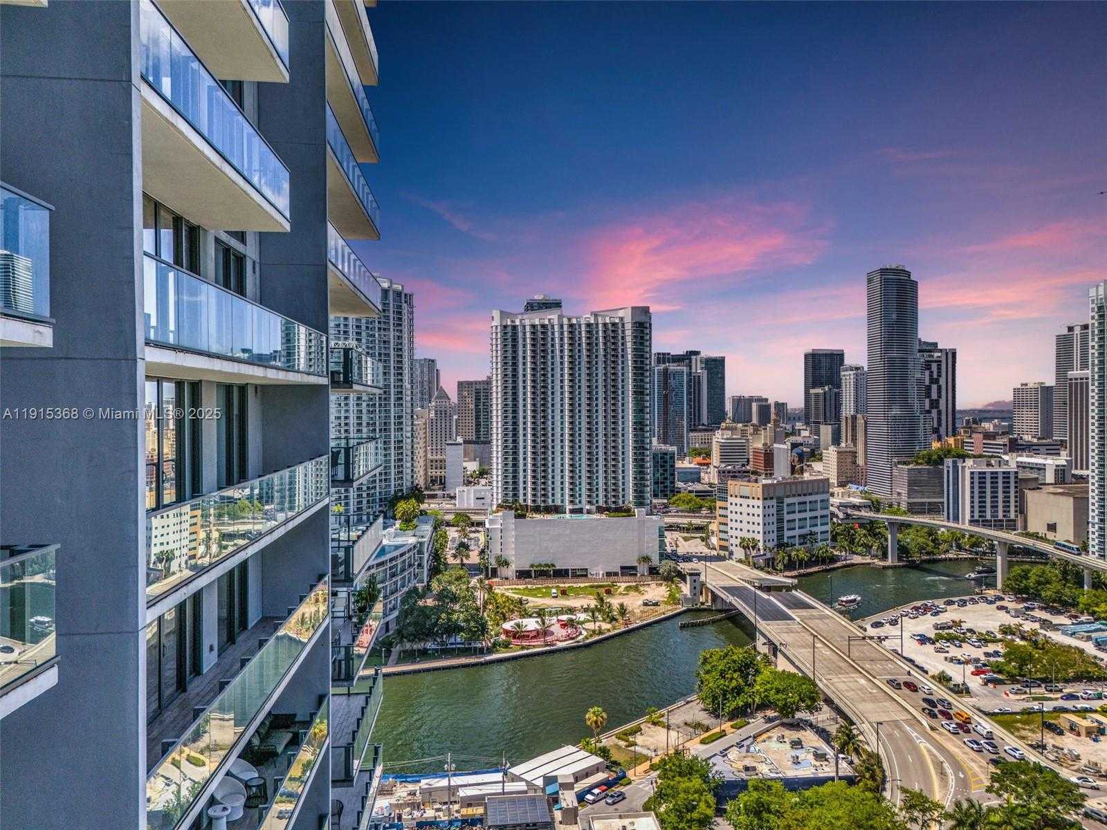 Small Image of 88 SOUTH WEST 7TH ST #2107, Miami Number 45