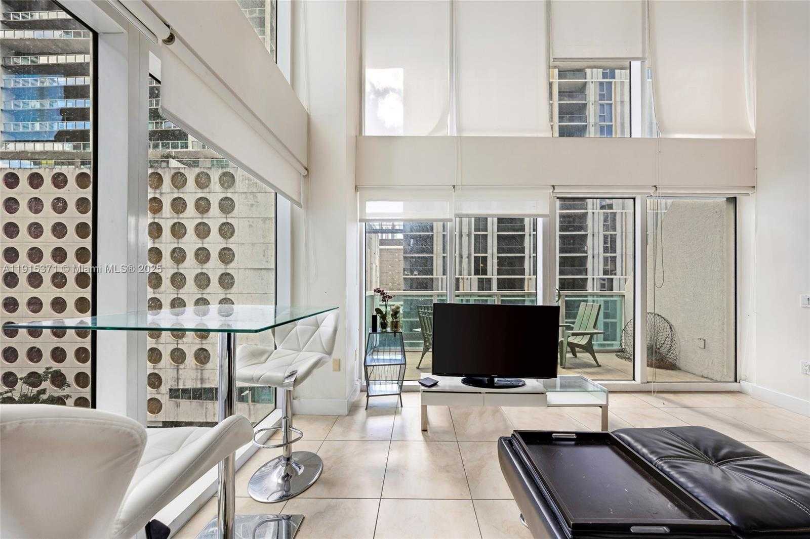 Small Image of 41 SOUTH EAST 5TH ST #502, Miami Number 7