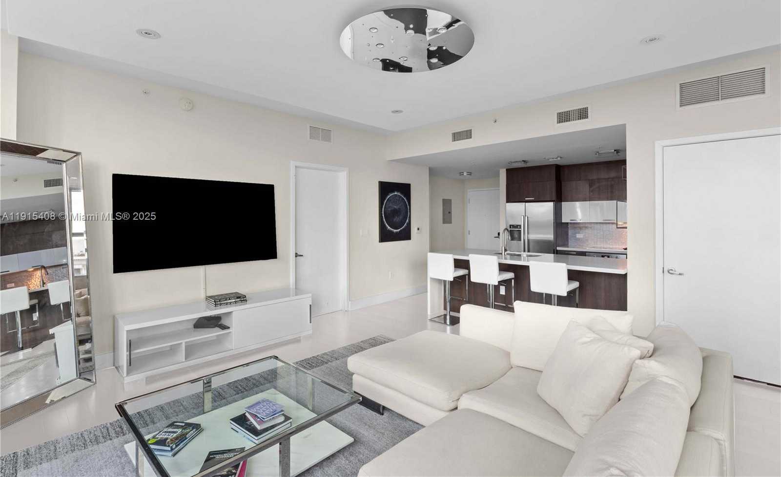 Small Image of 3301 NORTH EAST 1ST AVE #H2901, Miami Number 4