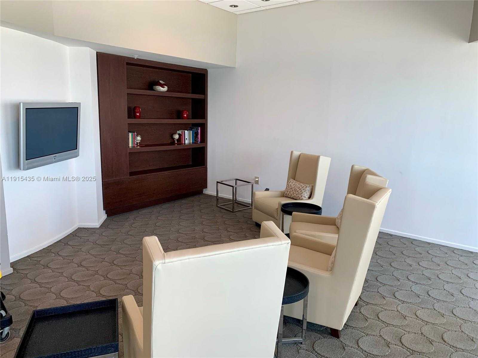 Small Image of 300 SOUTH BISCAYNE BLVD #T-1509, Miami Number 25