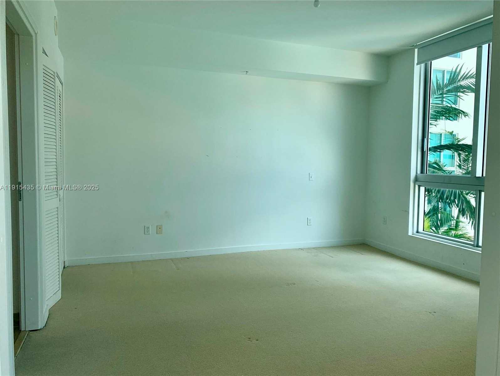 Small Image of 300 SOUTH BISCAYNE BLVD #T-1509, Miami Number 7