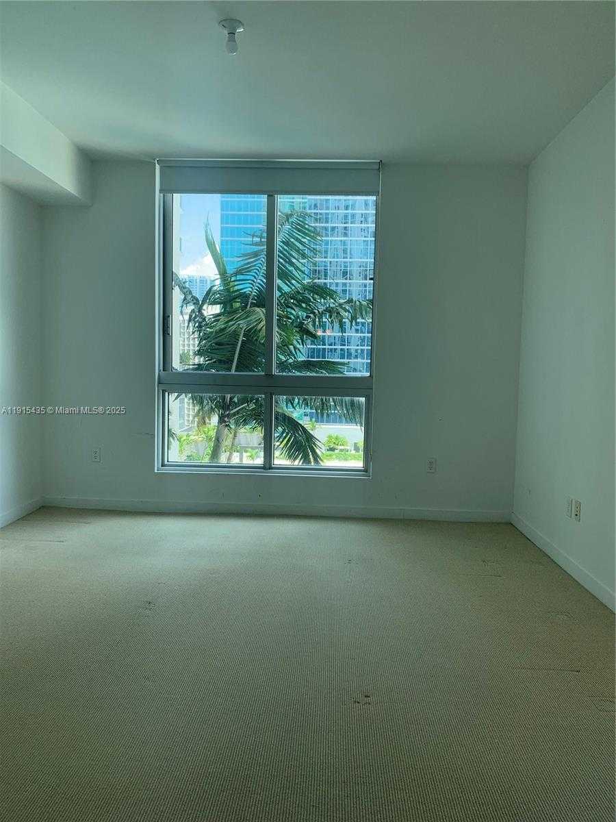 Small Image of 300 SOUTH BISCAYNE BLVD #T-1509, Miami Number 8