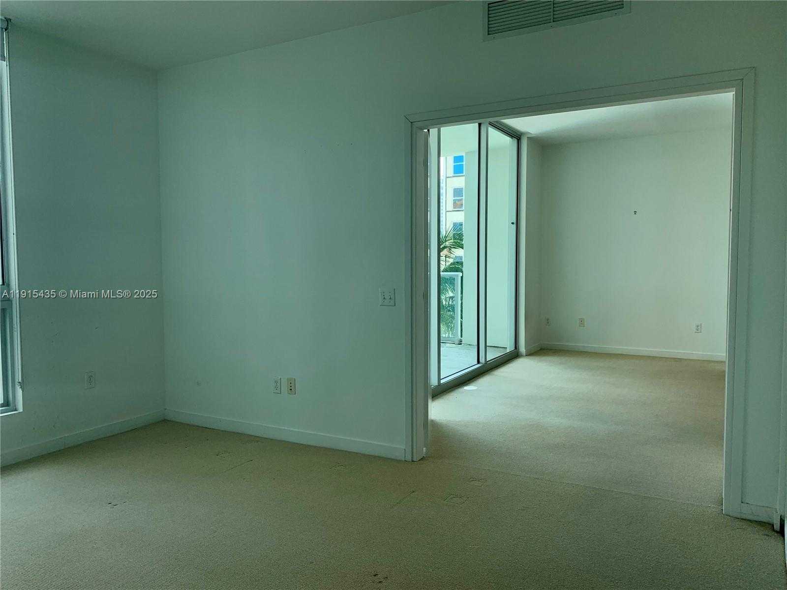 Small Image of 300 SOUTH BISCAYNE BLVD #T-1509, Miami Number 9