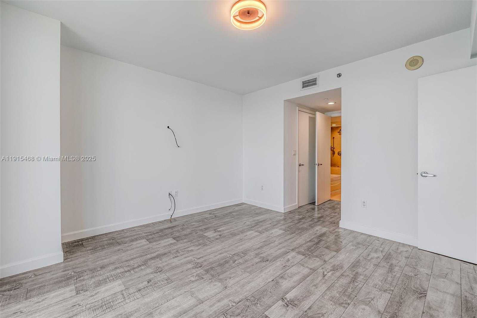 Small Image of 50 BISCAYNE BLVD #3902, Miami Number 14