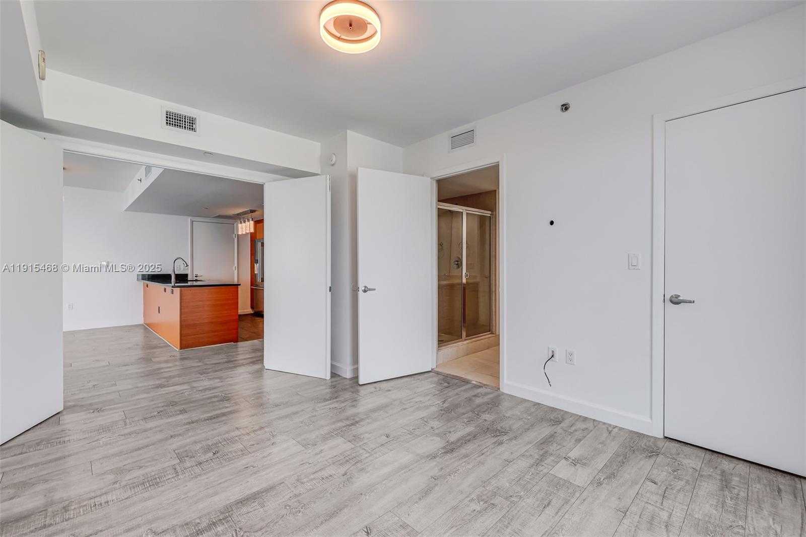 Small Image of 50 BISCAYNE BLVD #3902, Miami Number 19