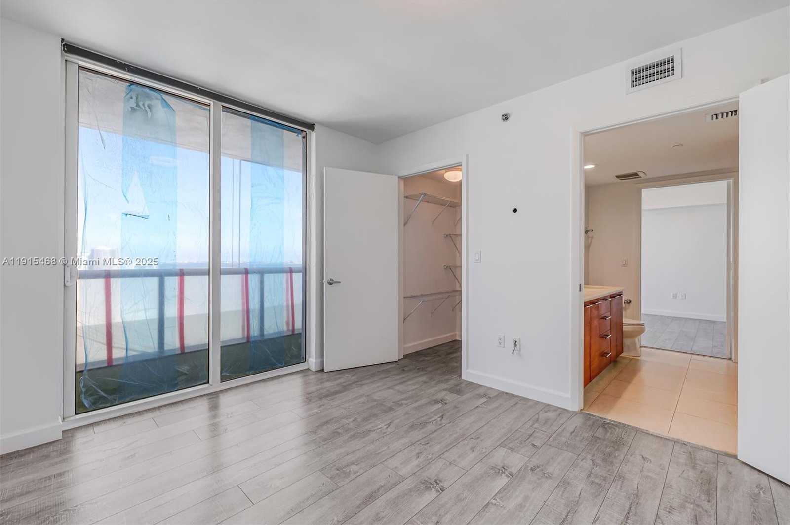 Small Image of 50 BISCAYNE BLVD #3902, Miami Number 22