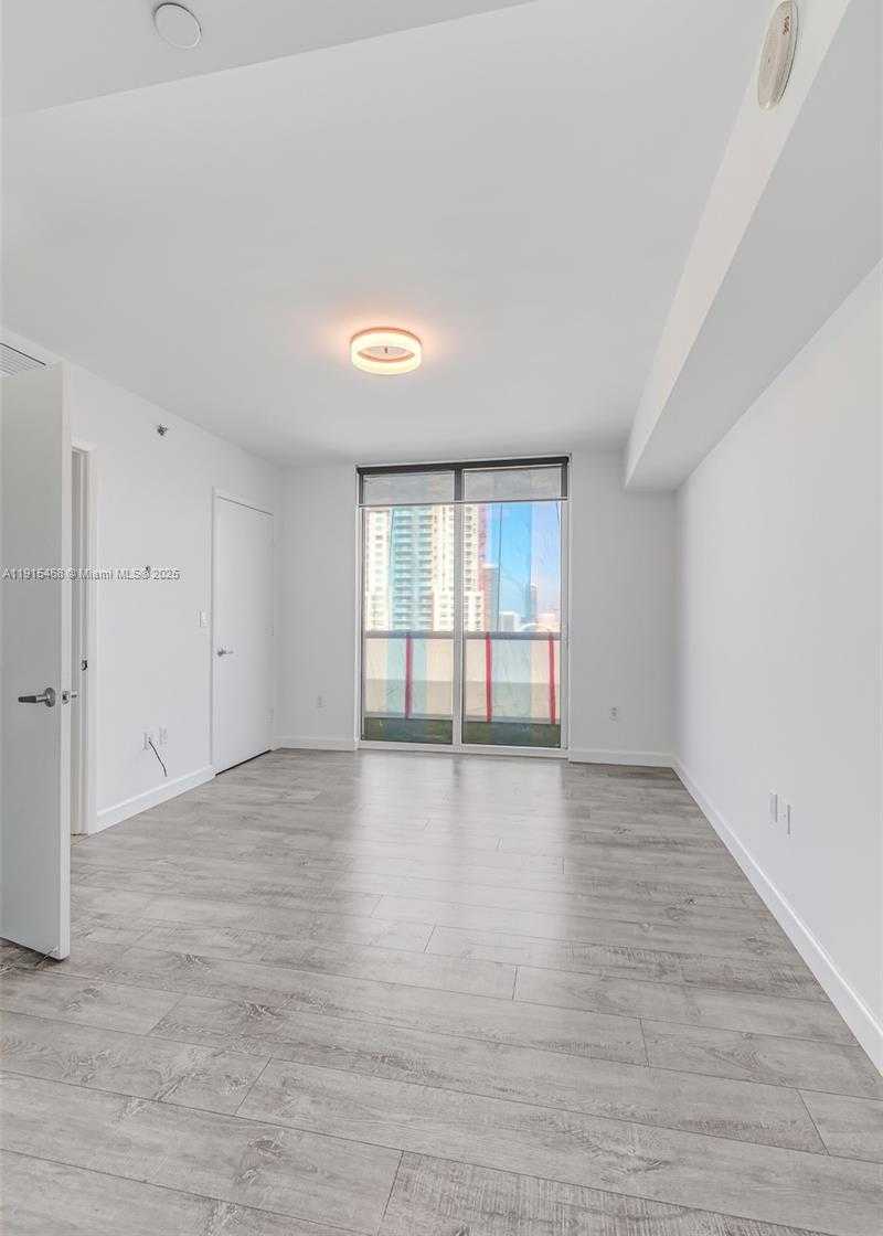 Small Image of 50 BISCAYNE BLVD #3902, Miami Number 30