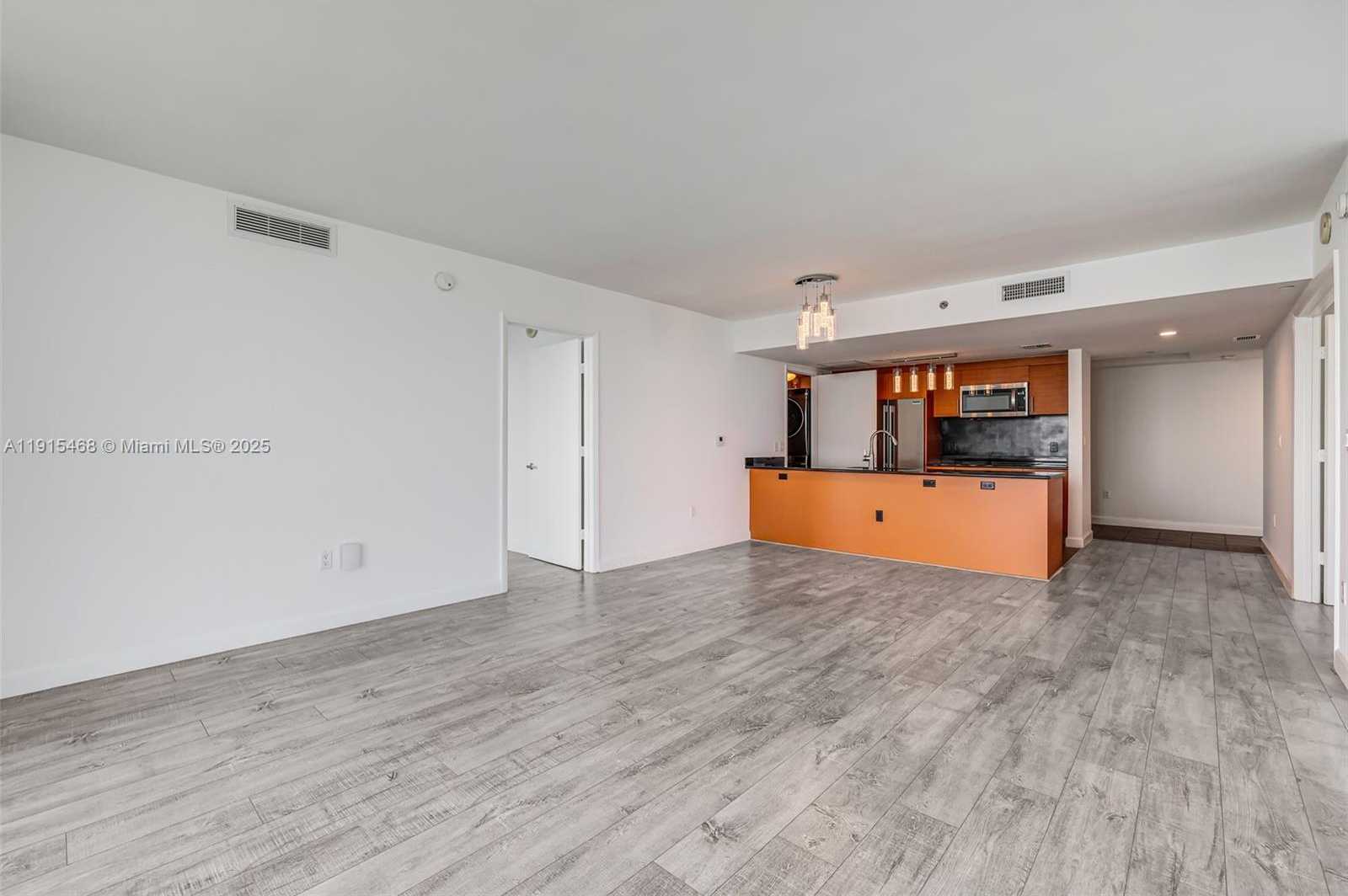 Small Image of 50 BISCAYNE BLVD #3902, Miami Number 9
