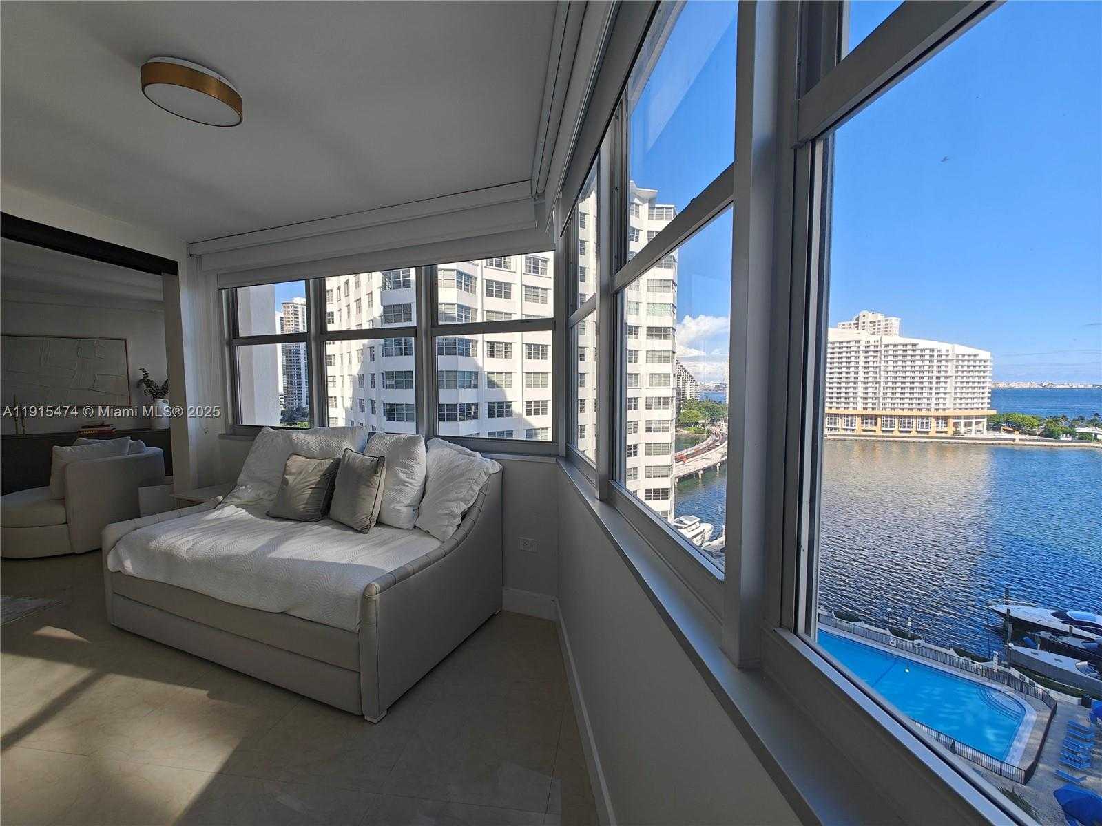 Small Image of 825 BRICKELL BAY DR #1242, Miami Number 18