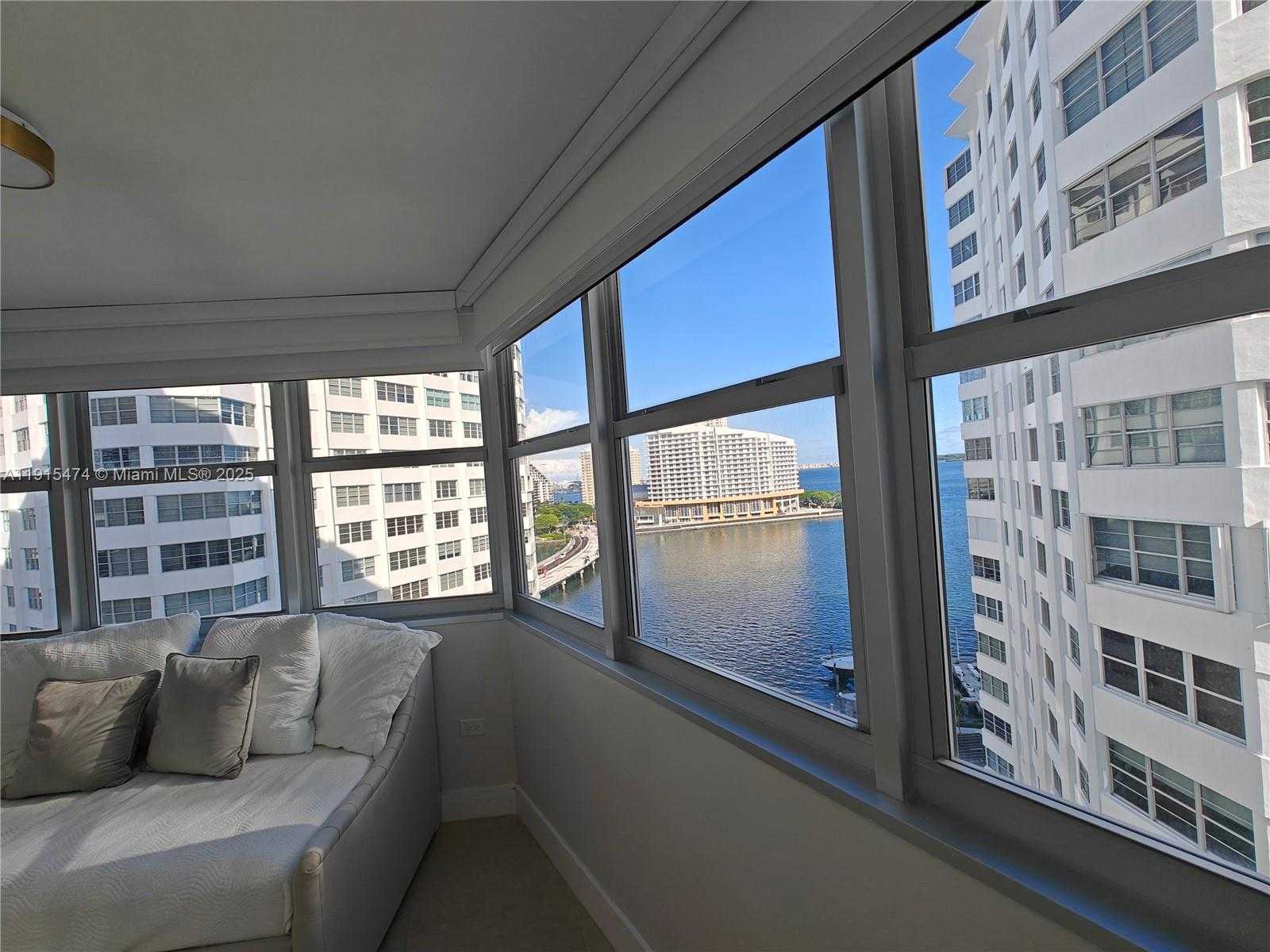 Small Image of 825 BRICKELL BAY DR #1242, Miami Number 20