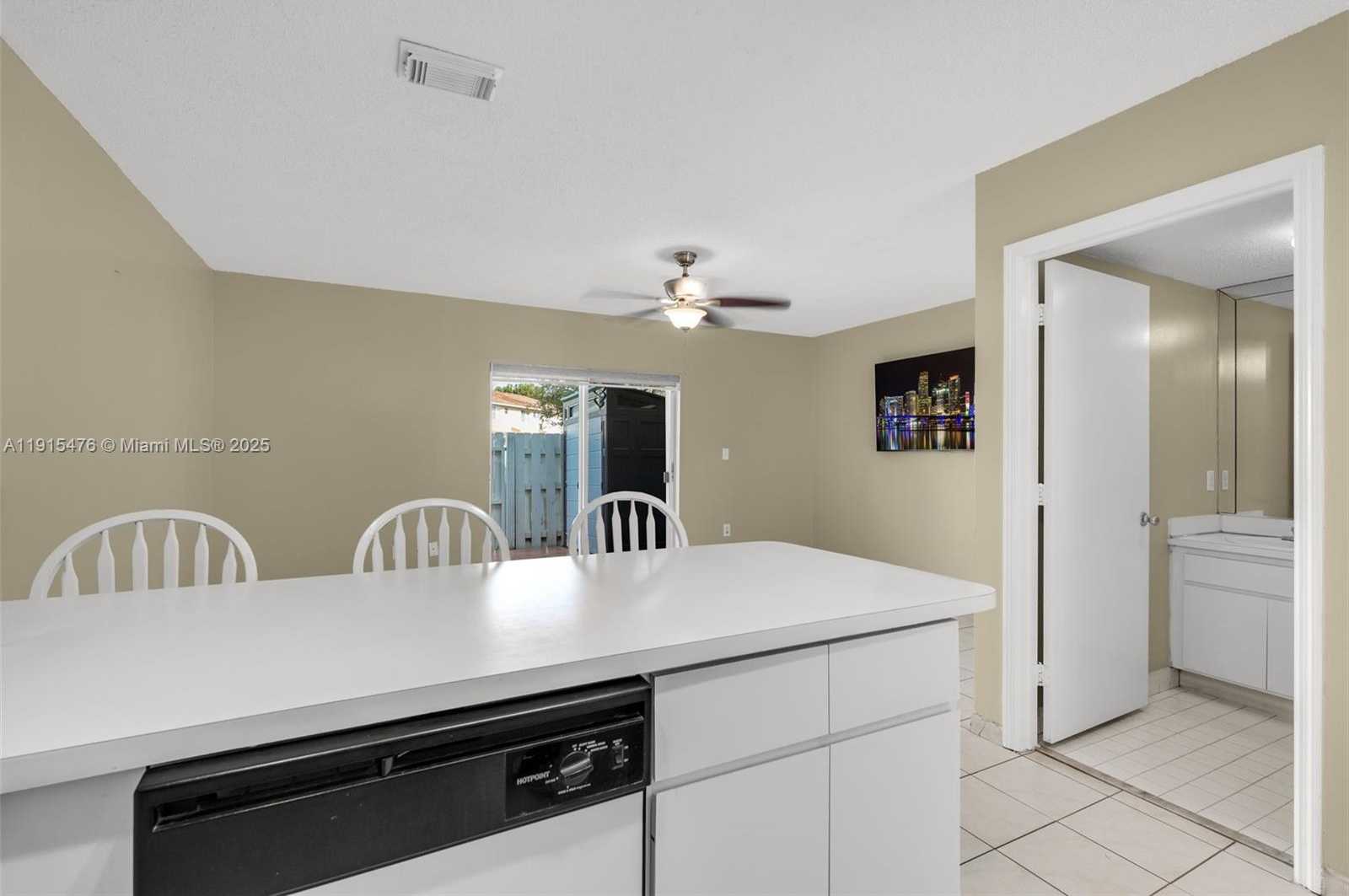 Small Image of 6263 SOUTH WEST 139TH AVE, Miami Number 10