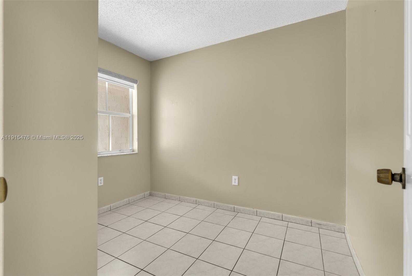 Small Image of 6263 SOUTH WEST 139TH AVE, Miami Number 15