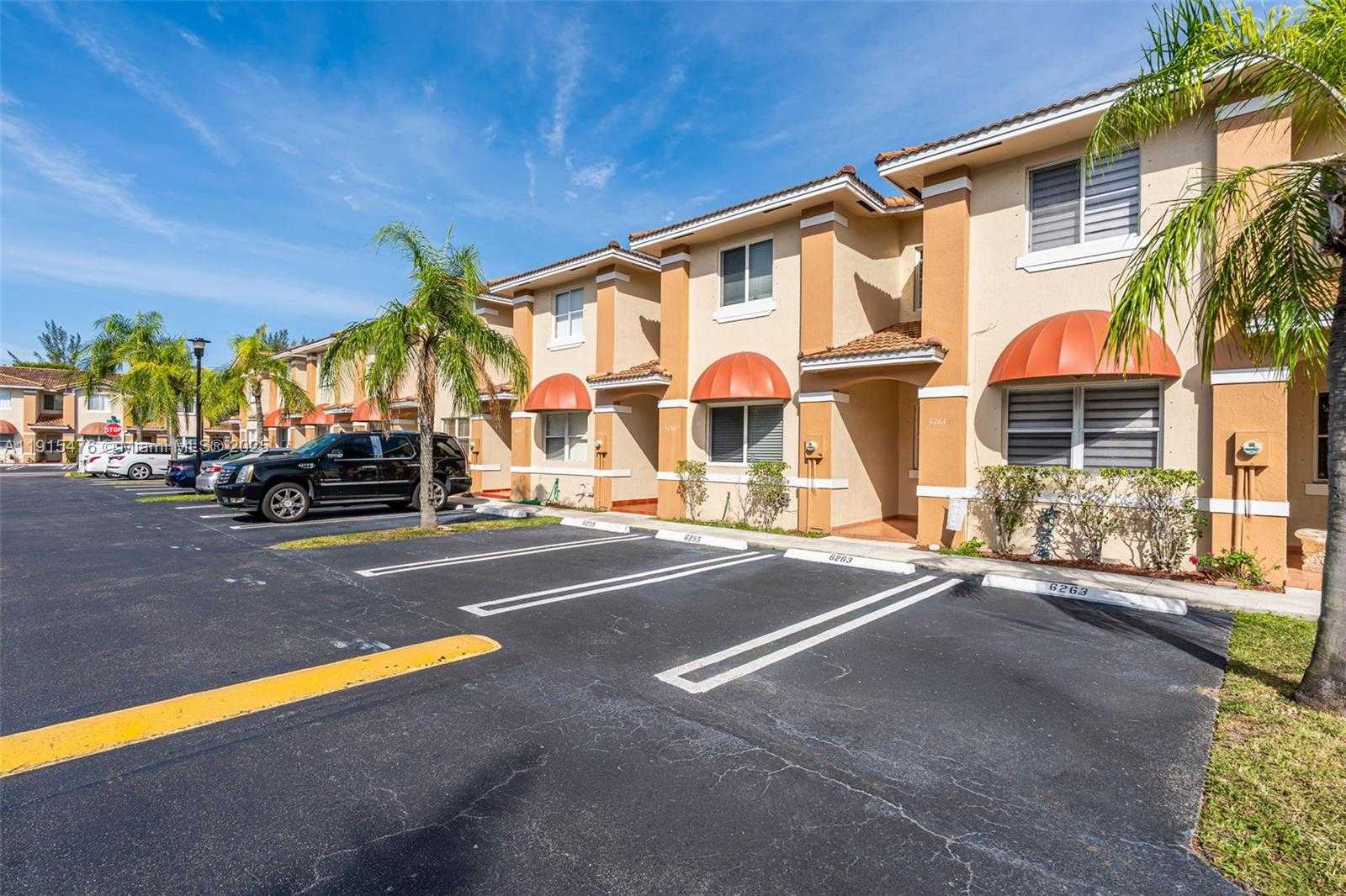 Small Image of 6263 SOUTH WEST 139TH AVE, Miami Number 2