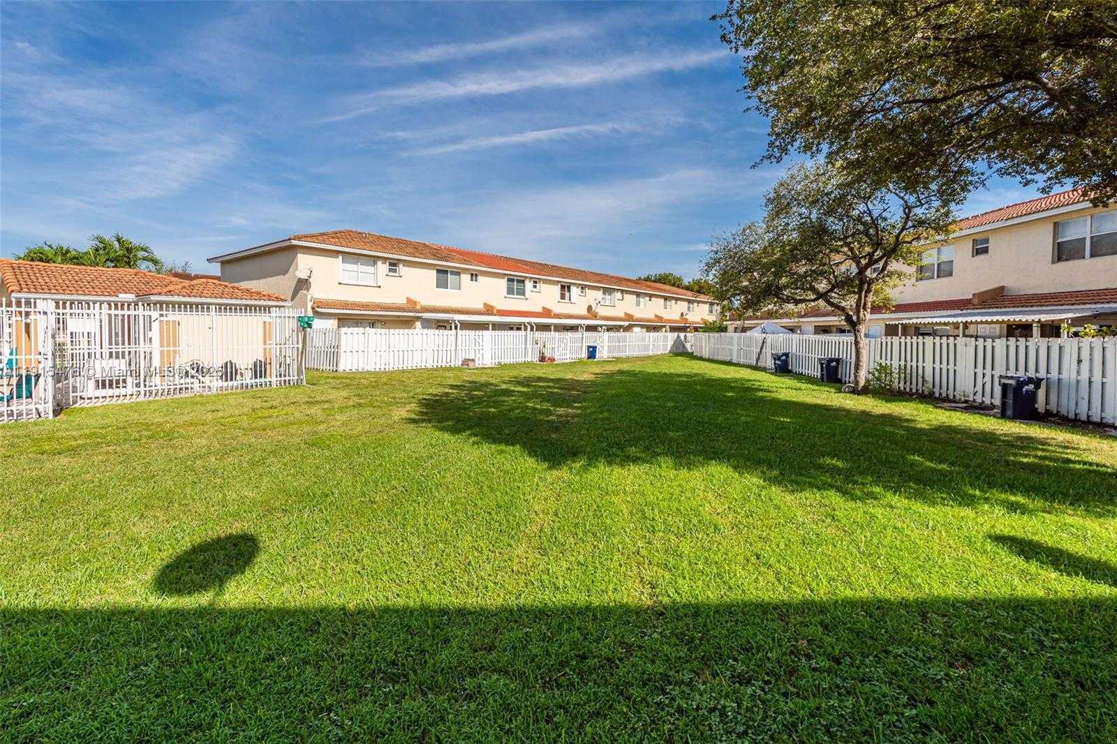 Small Image of 6263 SOUTH WEST 139TH AVE, Miami Number 29