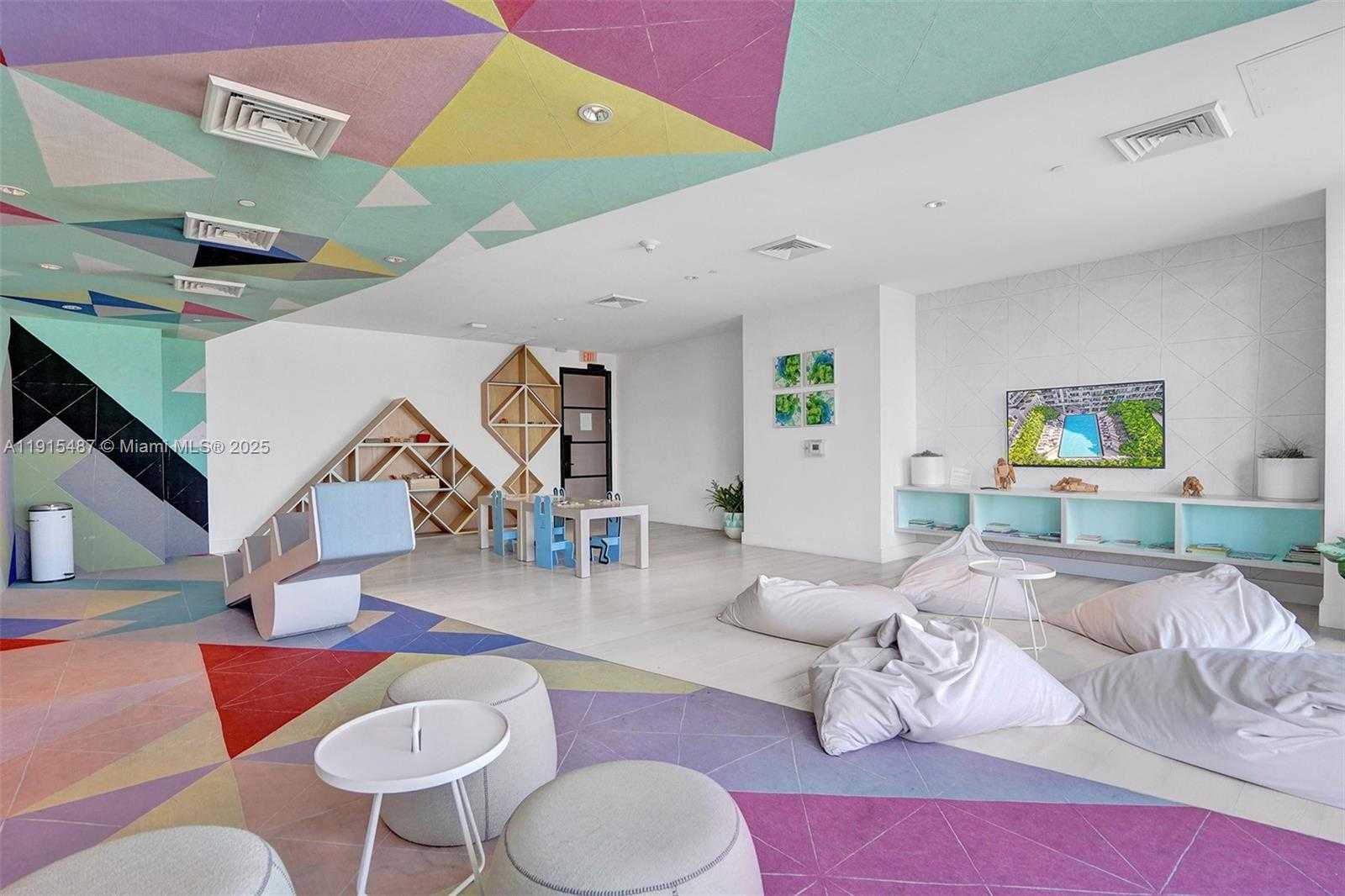 Small Image of 121 NORTH EAST 34TH ST #1705, Miami Number 28