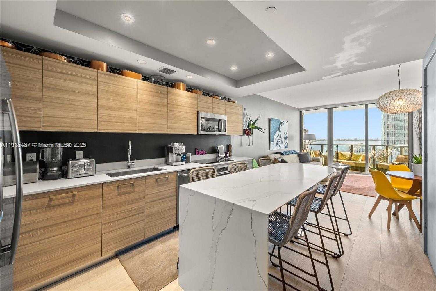 Small Image of 121 NORTH EAST 34TH ST #1705, Miami Number 4