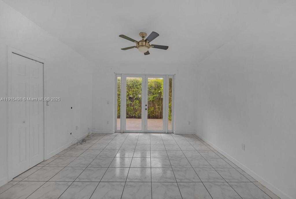 Small Image of 4863 NORTH WEST 109TH PATH, Doral Number 15